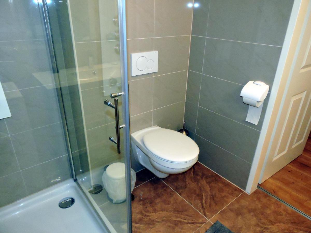211 Amsterdam, Studio Apartment, 30M2 1-4 Pers Klagenfurt am Woerthersee Exterior foto